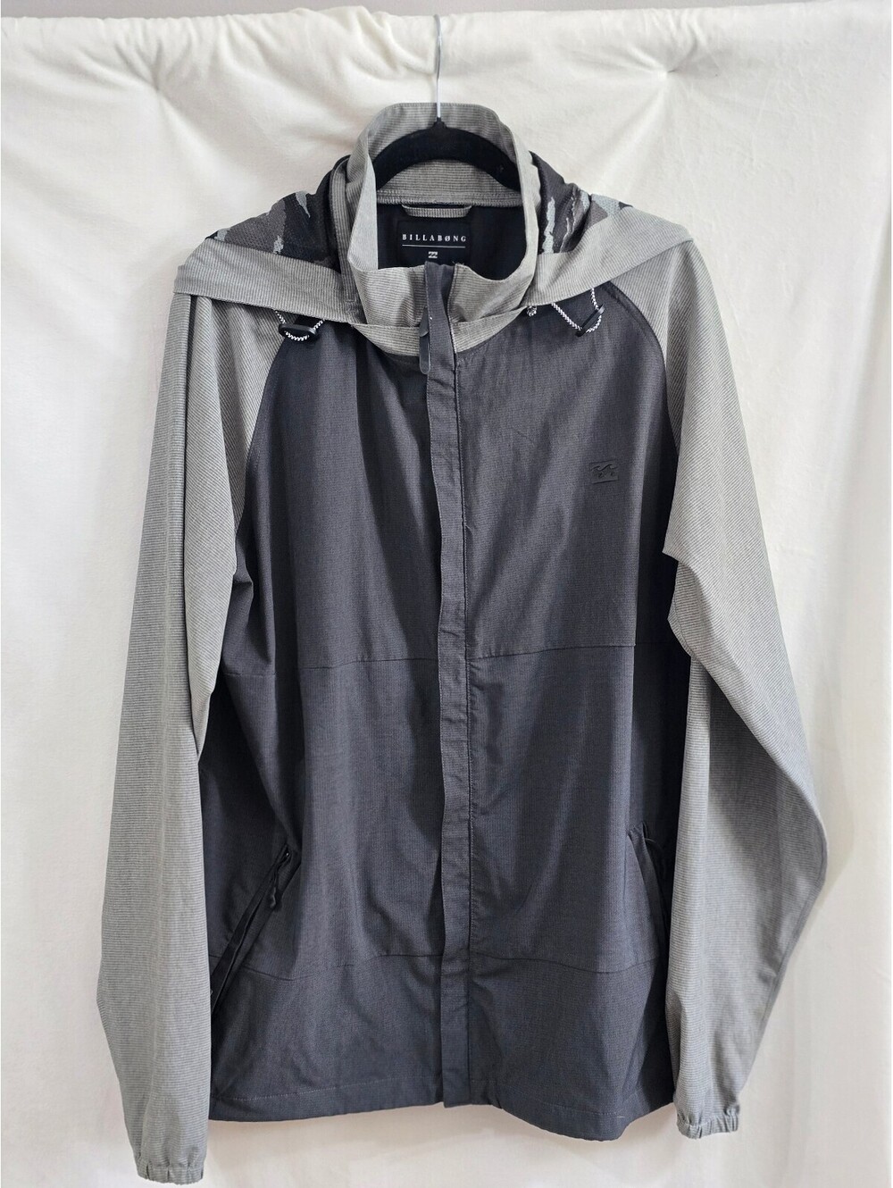 Billabong Platinum Men's Lightweight Hooded Jacket Size L